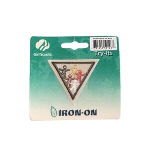 6 Retired Girl Scouts (Brownies) Badge “People of the World” (Iron-On) GSUSA